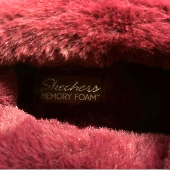 NWT Skechers bright blossom slipper with box - Picture 3 of 5